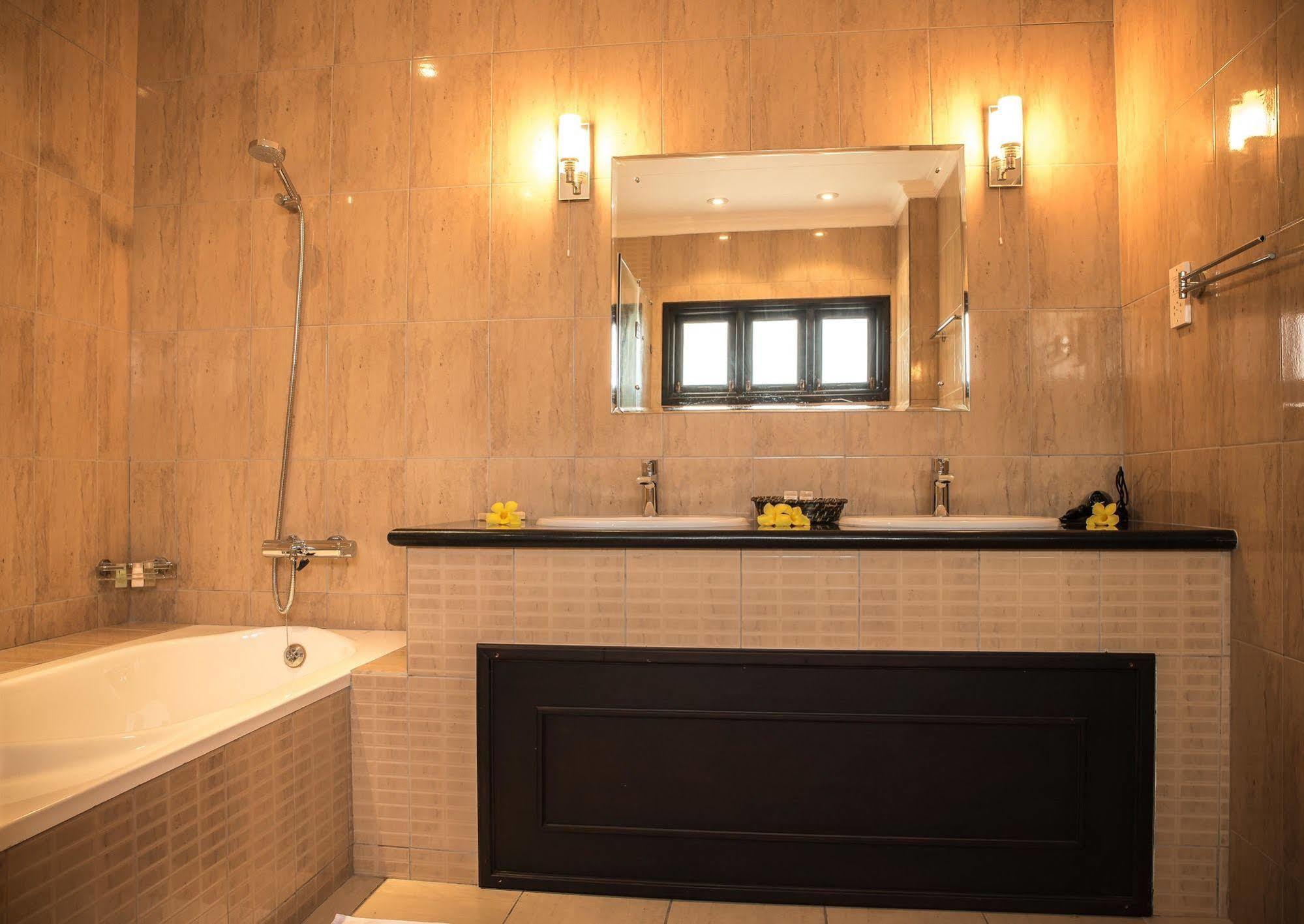 Oasis Hotel Restaurant & Spa Grand Anse  Ngoại thất bức ảnh