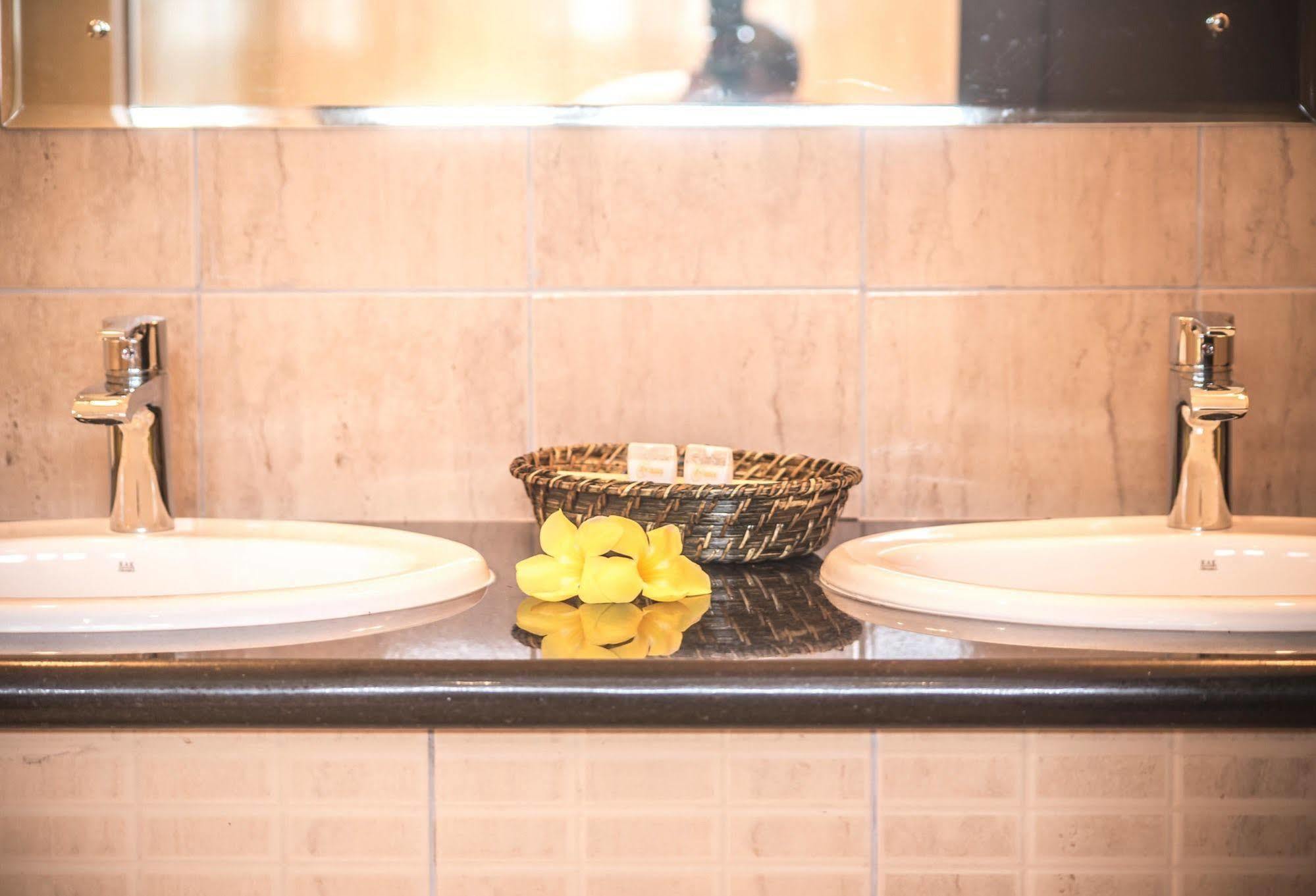Oasis Hotel Restaurant & Spa Grand Anse  Ngoại thất bức ảnh